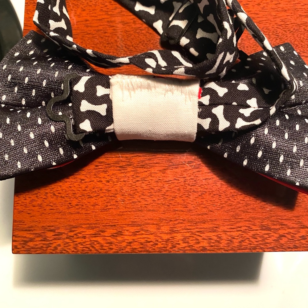 Uga Bow Tie View 2